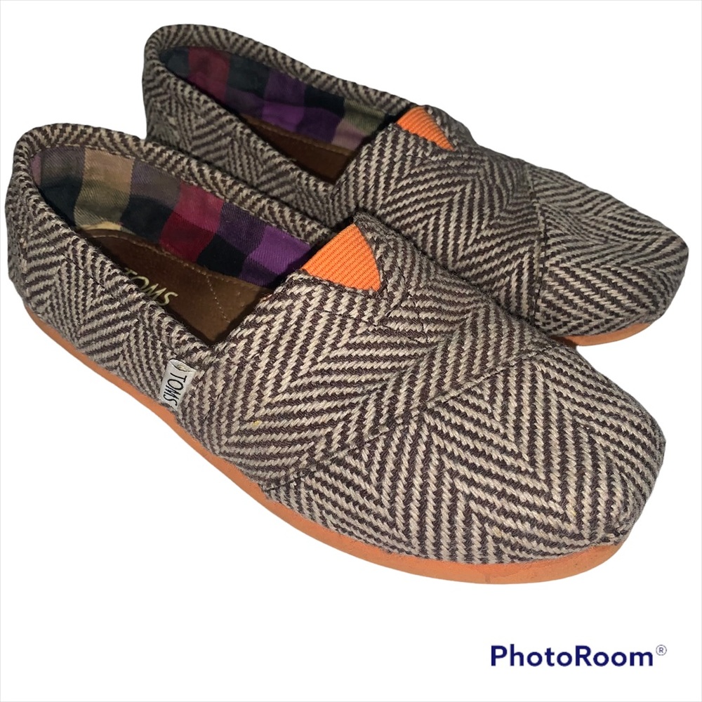 TOMS size 6.5 W slip ons brown and tan w/plaid interior